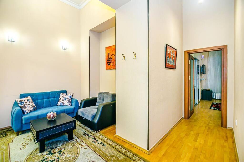 Apartment Azneft Meydani Baku Extérieur photo